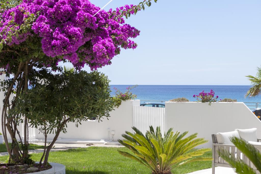 Sud Beach Hotel Fronte Mare By Ria Hotels Marina Di Pulsano Eksteriør bilde